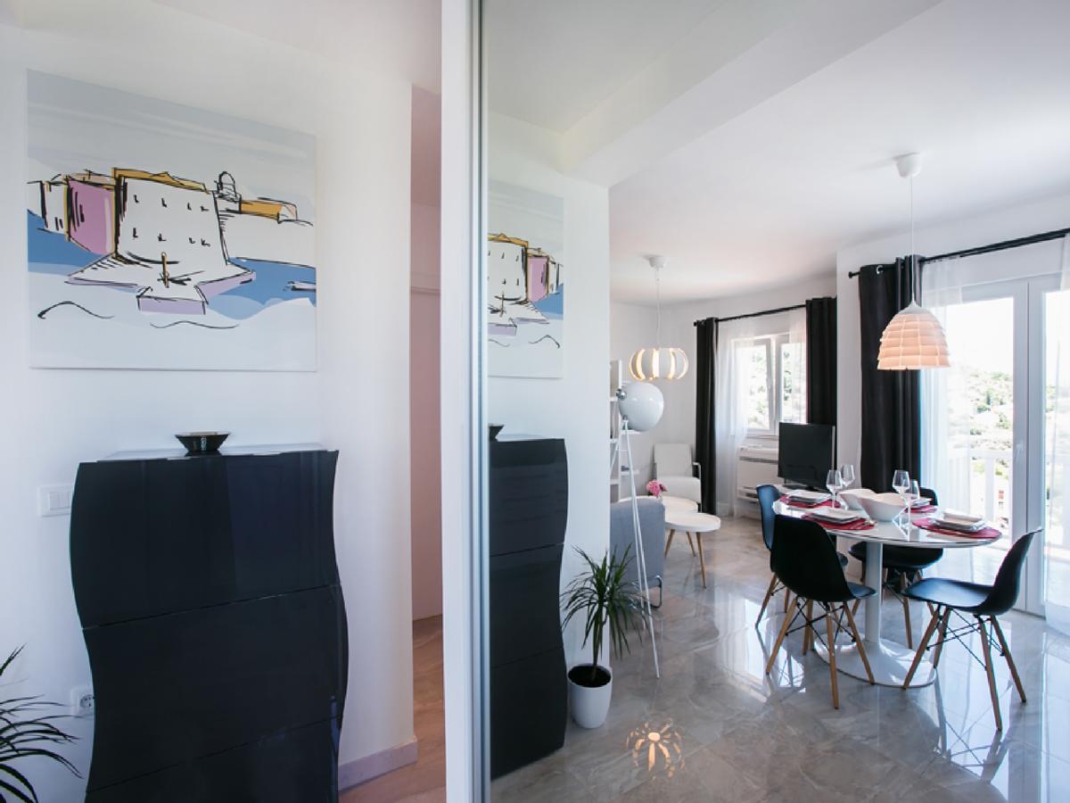 קאבטאט Apartments Carol Royal מראה חיצוני תמונה