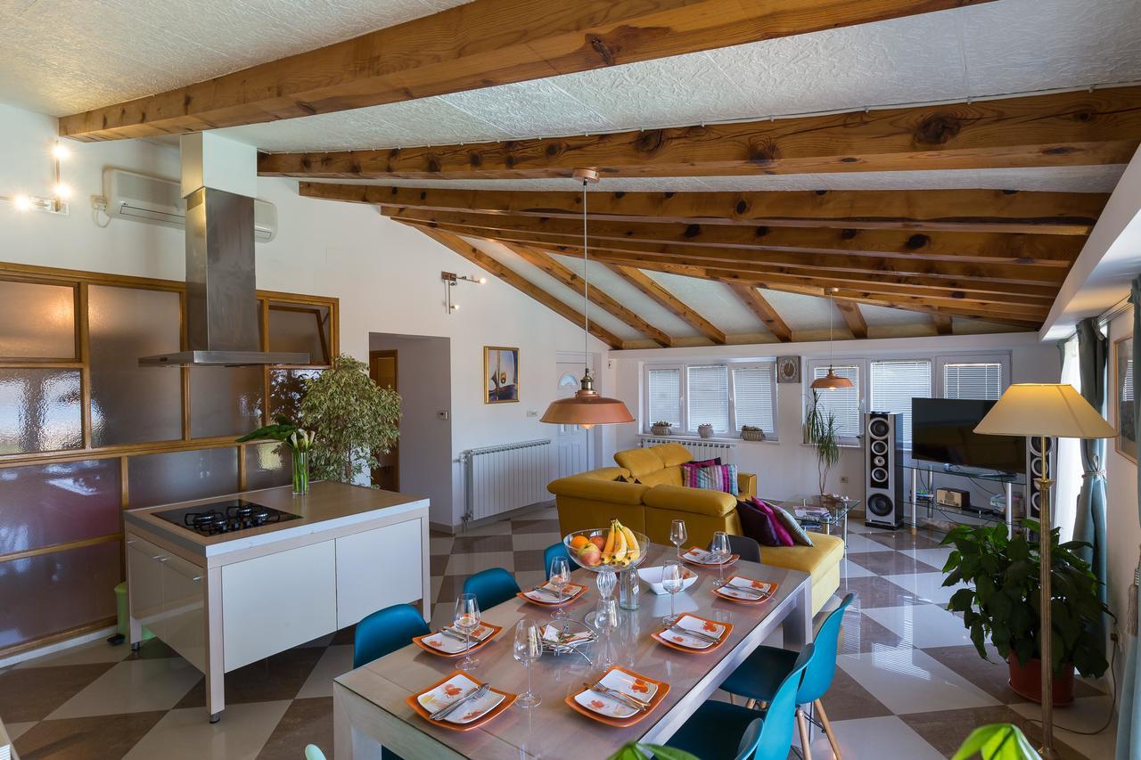 קאבטאט Apartments Carol Royal מראה חיצוני תמונה