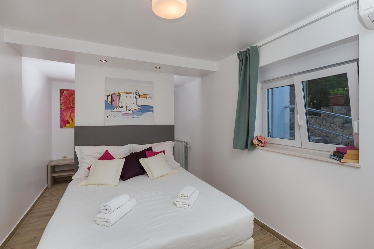 קאבטאט Apartments Carol Royal מראה חיצוני תמונה